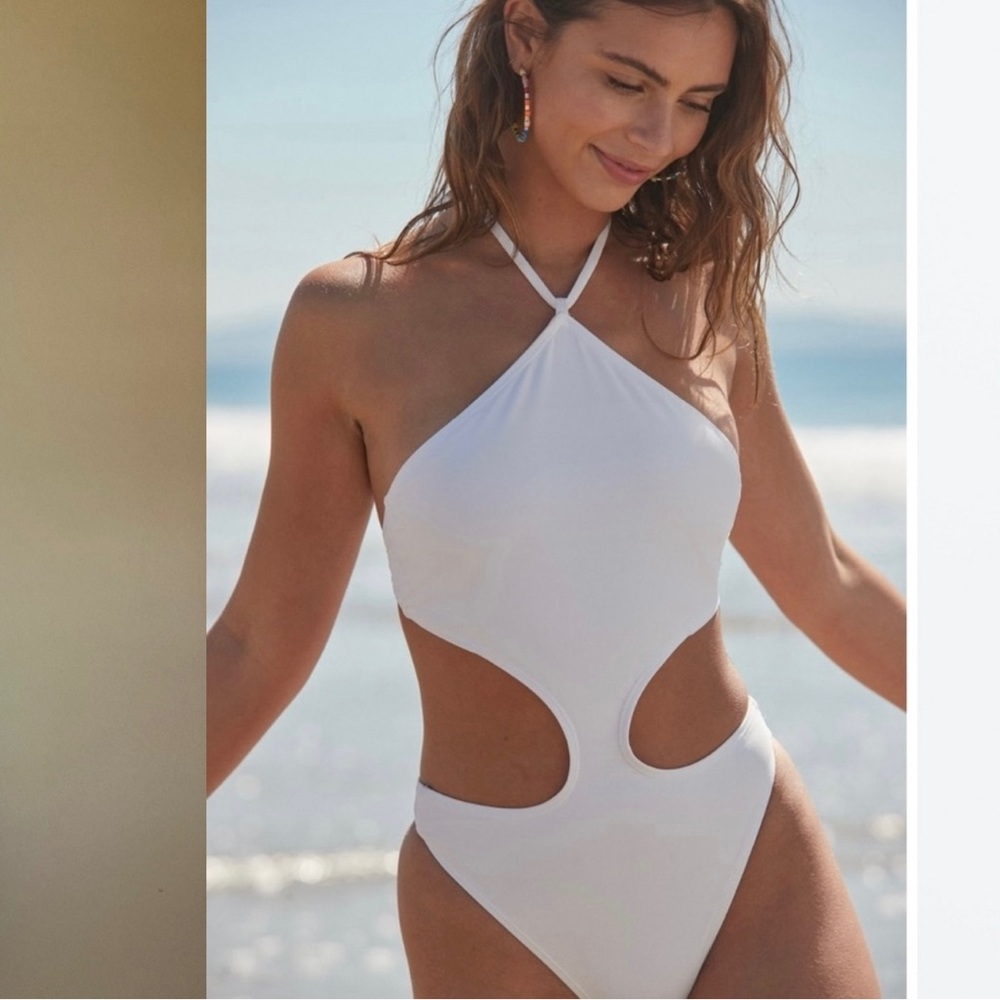 FABLETICS ONE PIECE SWIMSUIT | FABLETICS | SIZE (S)